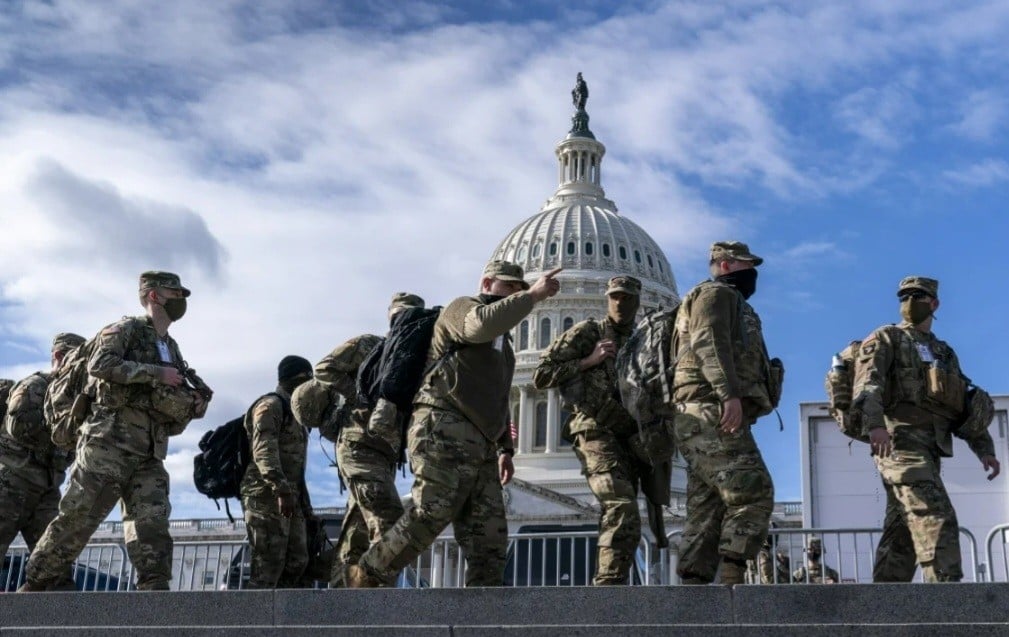 Berlakukan Keadaan Darurat di Washington DC,  Trump Kerahkan 800 Pasukan Garda Nasional
