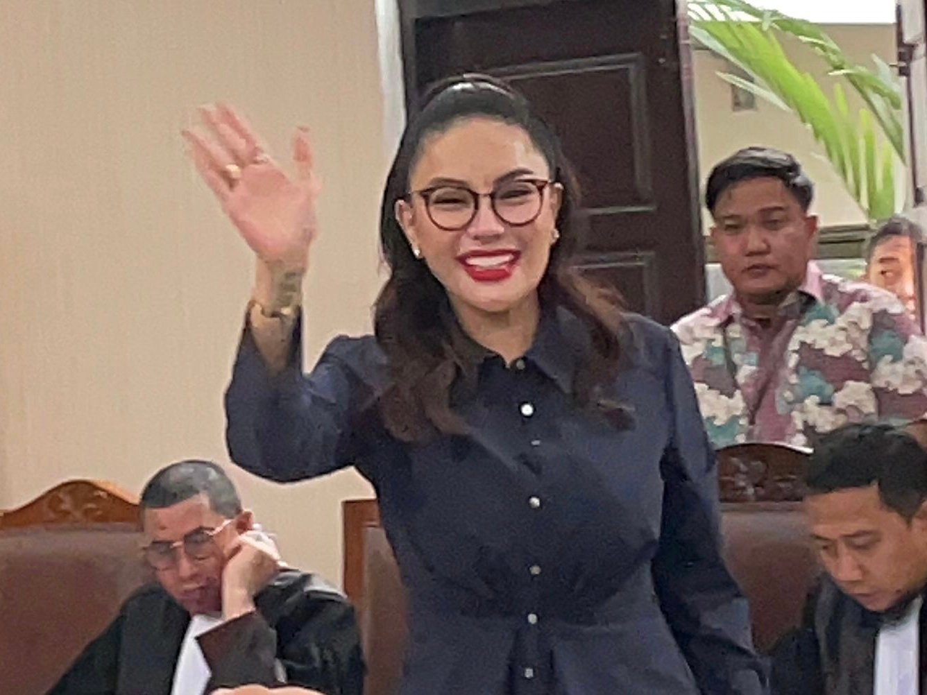 Kaget! Koneksi Internet di Sidang Nikita Mirzani Mendadak Hilang, Disabotase?