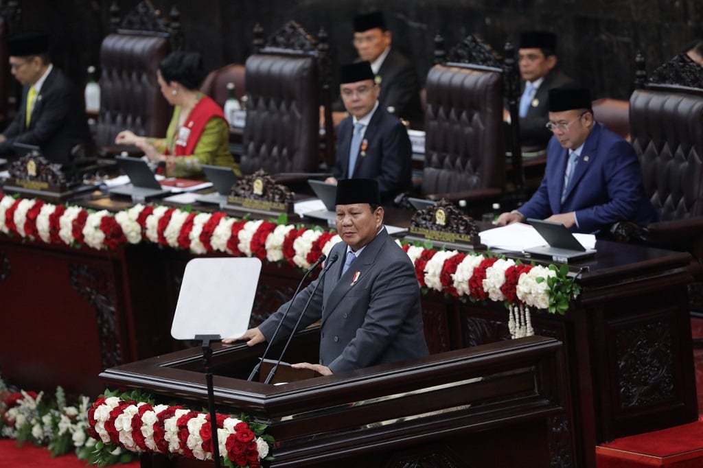 Prabowo Targetkan Tak Ada Defisit APBN di 2027-2028, Anggota DPR Tepuk Tangan