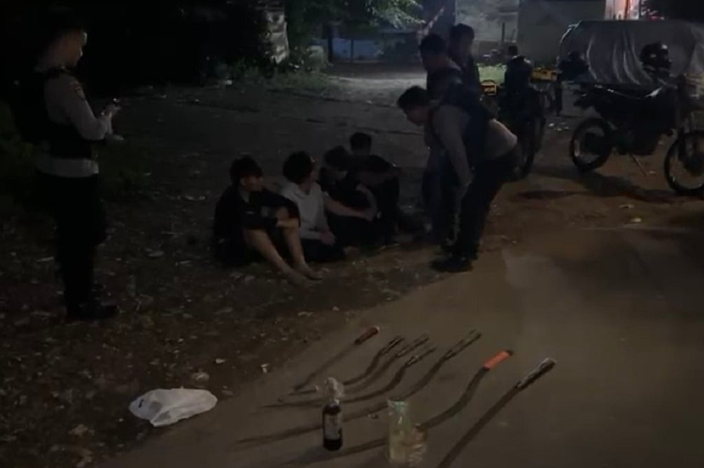 Gagal Tawuran, 4 Pemuda Bawa Sajam Ditangkap di Kemang Jaksel