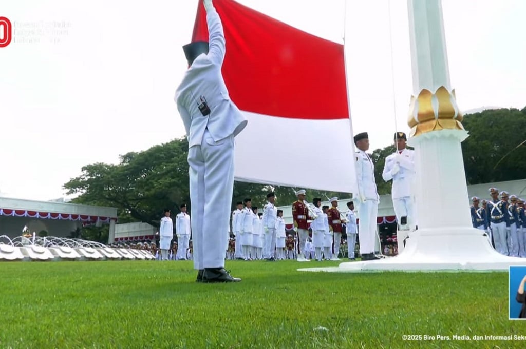 Tim Paskibraka Sukses Kibarkan Bendera Merah Putih di Istana Merdeka