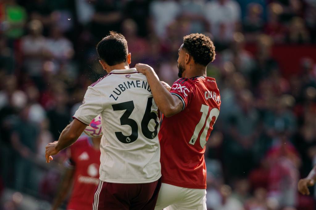 Manchester United Dipermalukan Arsenal, Dua Legenda Setan Merah Adu Argumen