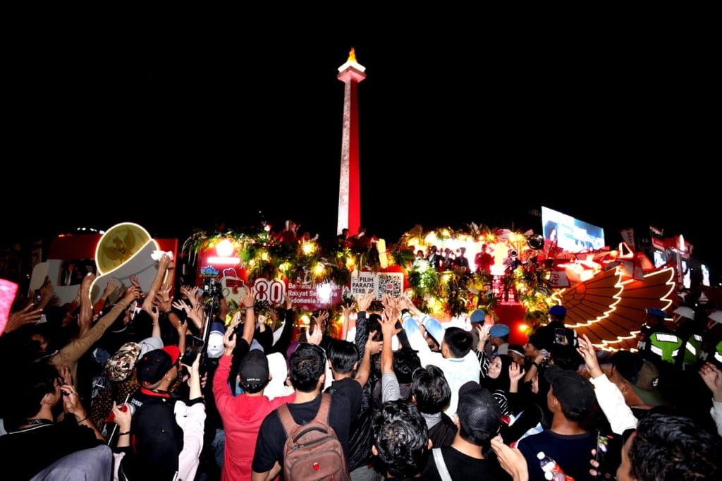 Pesta Rakyat HUT ke-80 RI Sisakan Sampah Berserakan, Terbanyak di Monas dan Bundaran HI