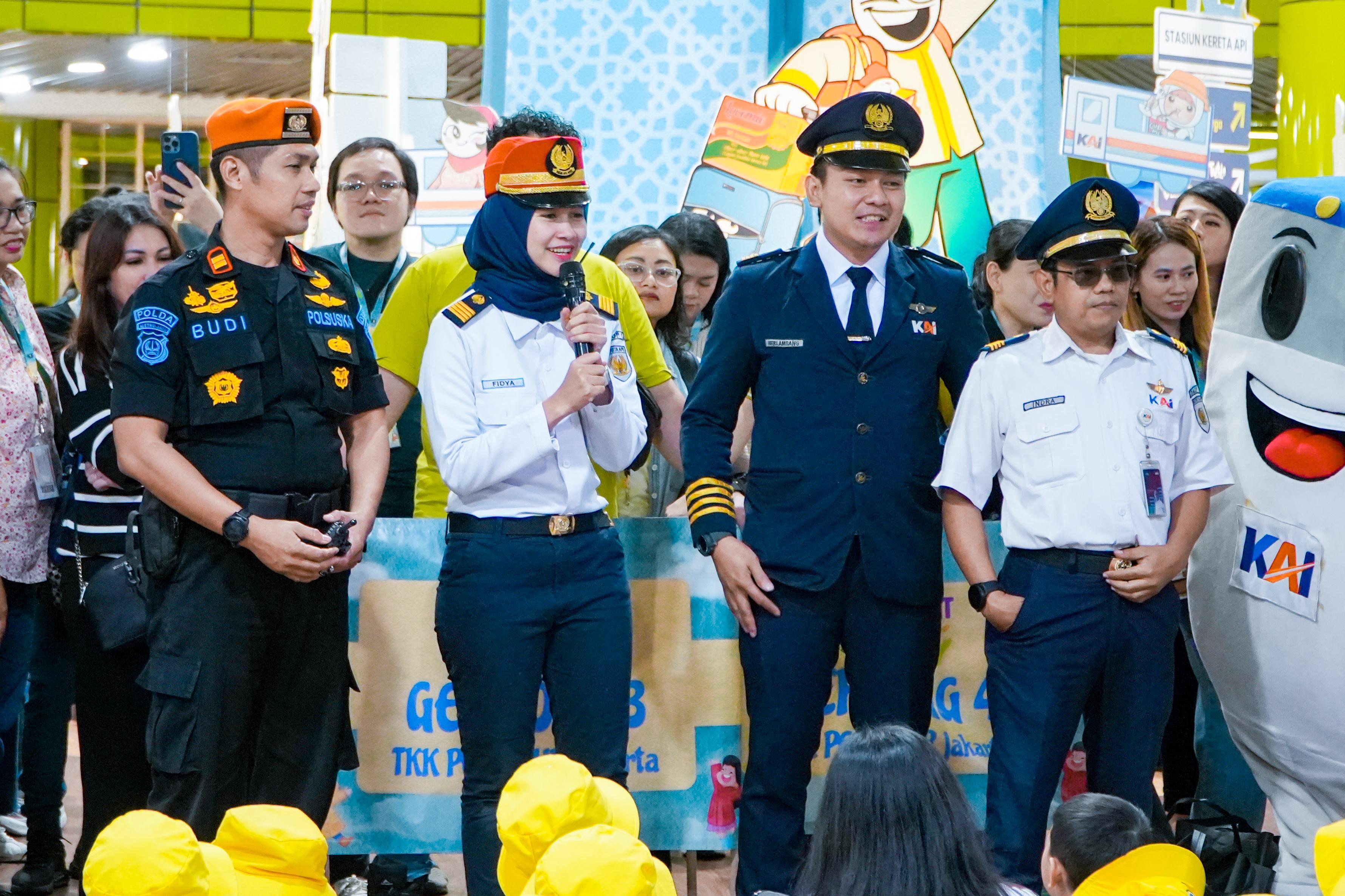Besok Jangan Lewatkan! KAI Buka Rekrutmen Eksternal di UNPAD Career Fair 2025