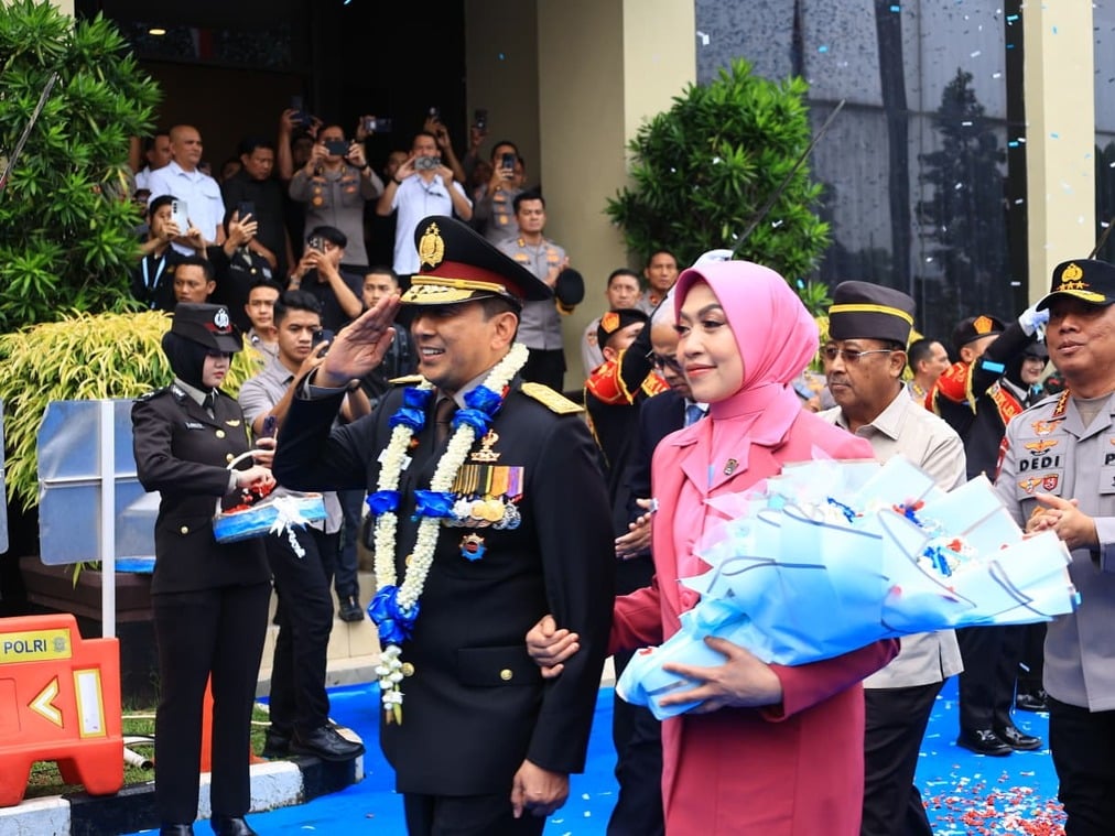 Gelar Pelepasan Purna Tugas Komjen Dofiri, Kapolri Apresiasi Dedikasi untuk Organisasi