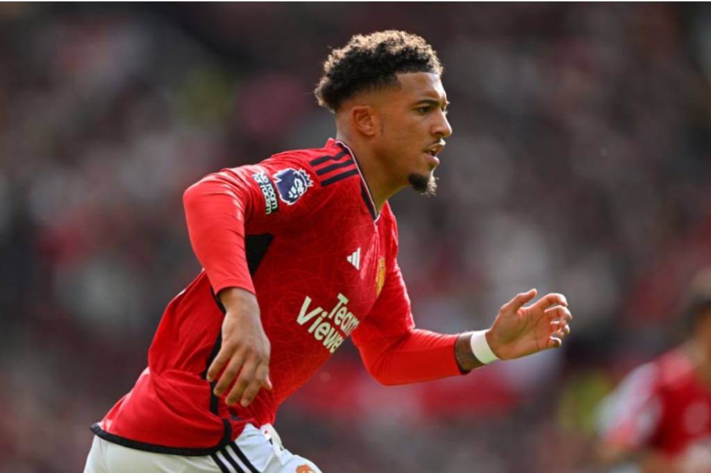Jadon Sancho Ragu Terima Tawaran AS Roma, Bukan Soal Uang tapi Masa Depan Karier