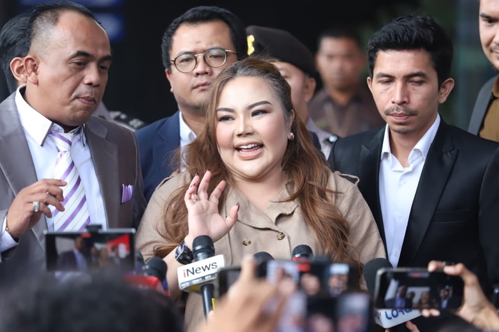 Lisa Mariana Rampung Diperiksa KPK, Akui Terima Dana dari Ridwan Kamil