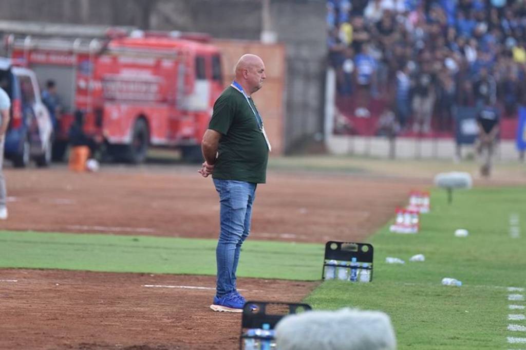 Bojan Hodak Uring-uringan usai Persib Imbang Lawan PSIM, Ungkap Biang Kerok Timnya