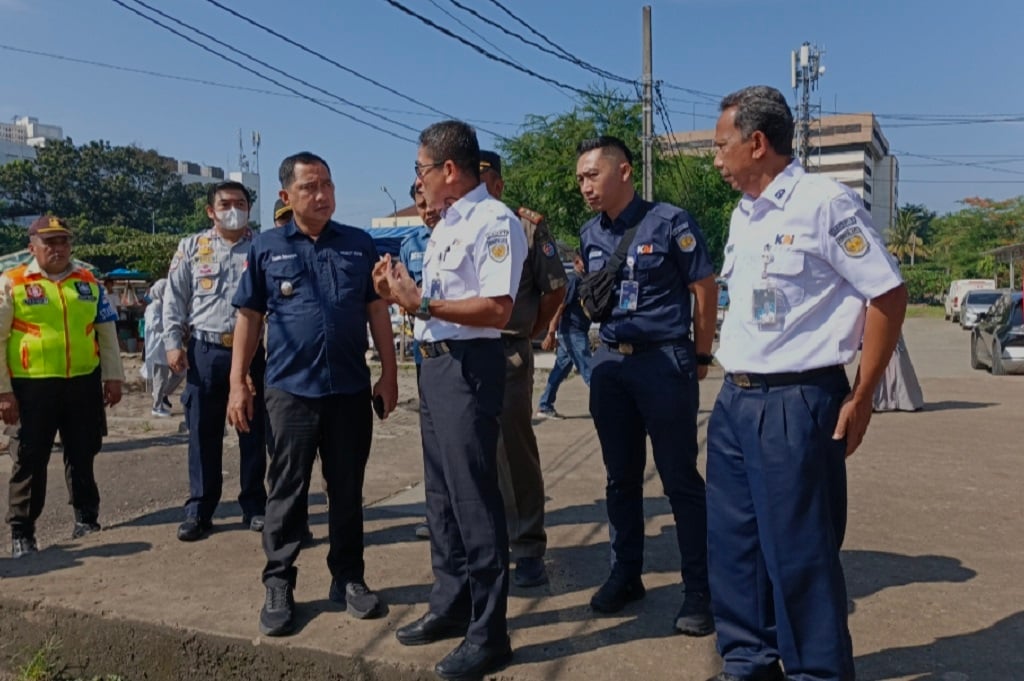 Wakil Wali Kota Keluhkan Akses Stasiun Depok Baru: Jalan Gelap Banget!