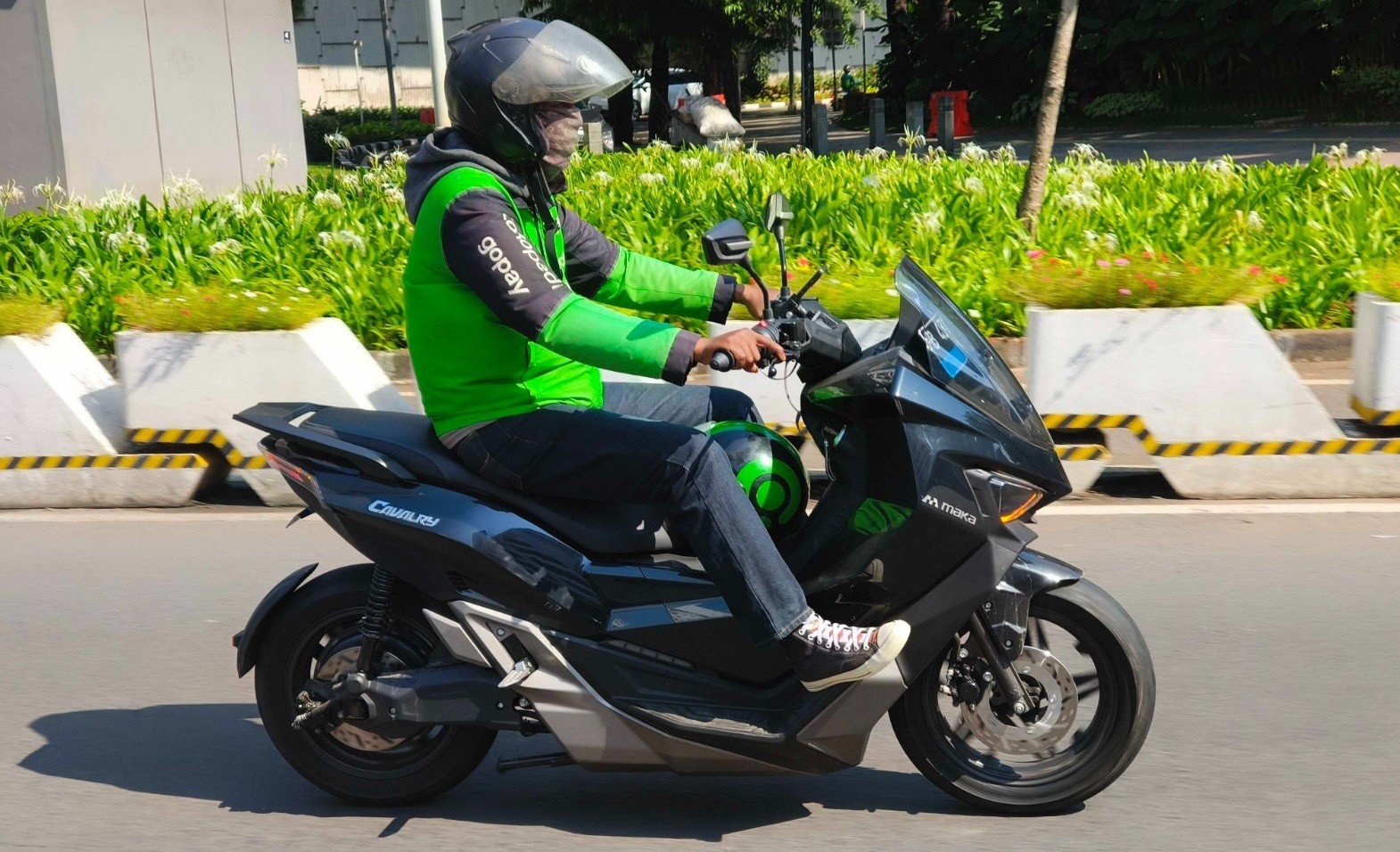 Perluas Pasar, Motor Listrik Lokal Maka Cavalry Sasar Pengemudi Ojol 