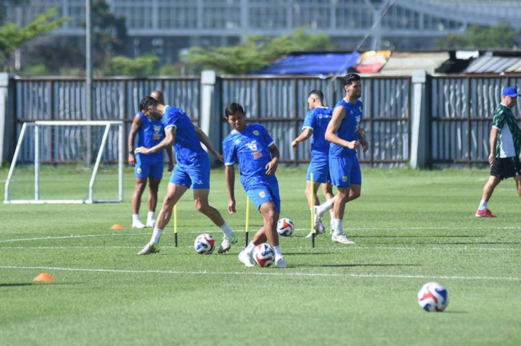 Persib Bandung Dihantam Badai Cedera, Empat Pemain Diragukan jelang Lawan Borneo FC