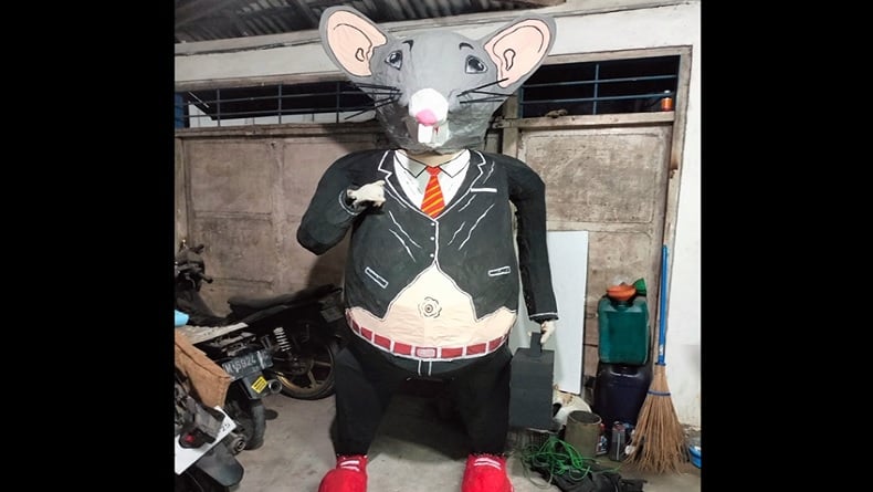 Viral Cosplay Tikus Berdasi Dilarang Tampil di Karnaval Bangkalan, Warganet Bereaksi Keras