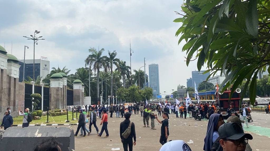 Demo Buruh di Depan DPR Bubar, Sempat Ricuh gegara Copet