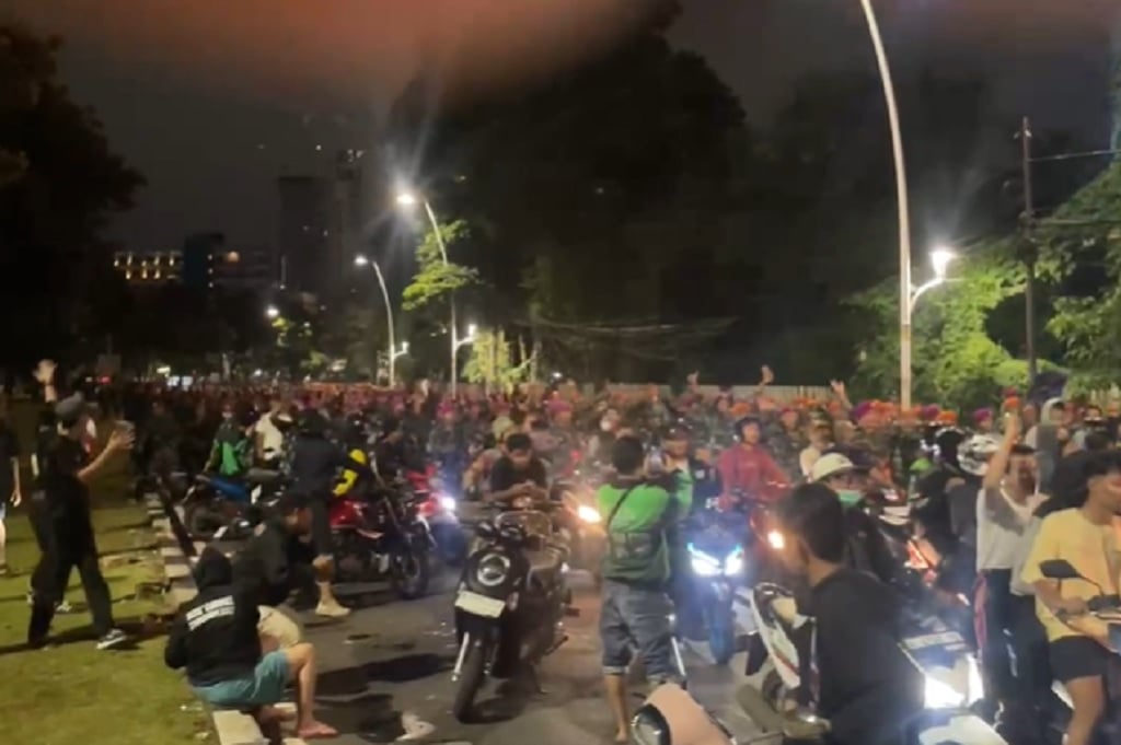 Tanpa Kekerasan, TNI Sukses Bujuk Massa Bubar dari Mako Brimob Kwitang