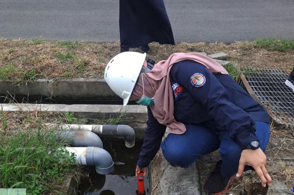 4 Perusahaan di DAS Brantas Diduga Cemari Lingkungan, KLH Pasang Papan Peringatan