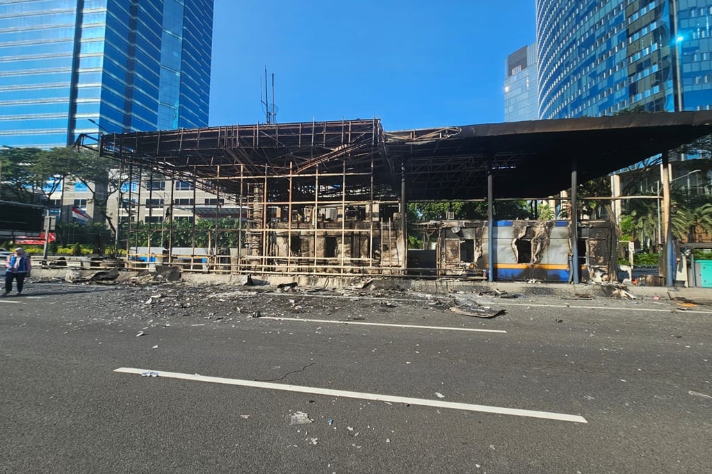 Ruas Tol Cawang-Tomang-Pluit Ditutup Sementara, 7 Gerbang Dirusak Massa