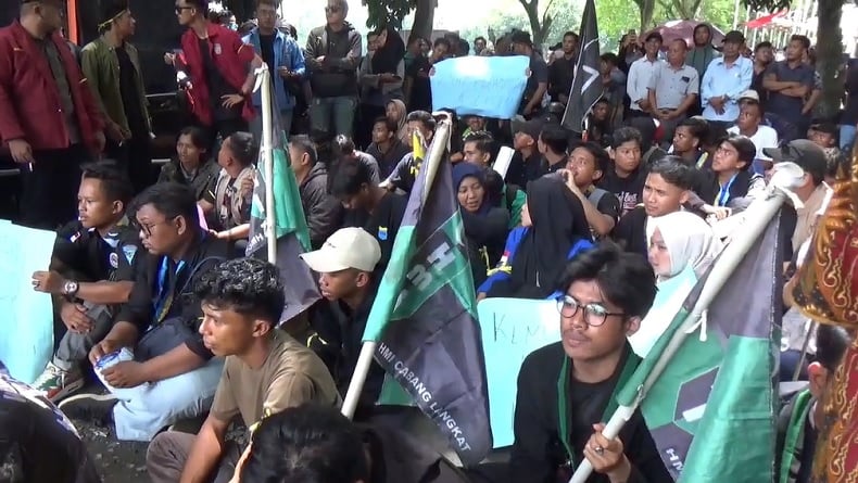 Demo di Langkat Sampaikan 4 Tuntutan, Sahkan UU Perampasan Aset higga Batalkan Tunjangan DPR