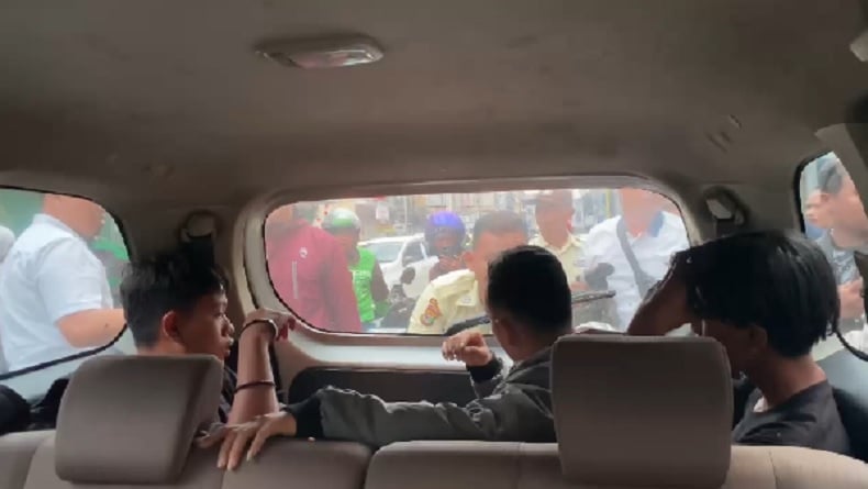 Demo di Lampung, 3 Pemuda Bawa Molotov Ditangkap