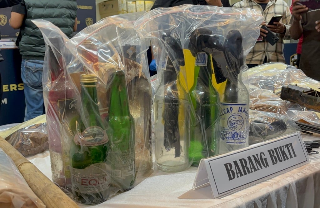 Penampakan Barang Bukti Kasus Ricuh Demo di Jakarta, Bom Molotov hingga Petasan