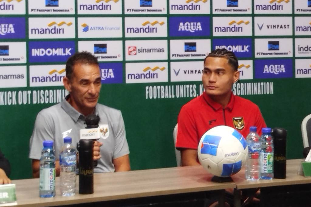 Jawaban Mengejutkan Vanenburg saat Dibandingkan dengan Shin Tae-yong