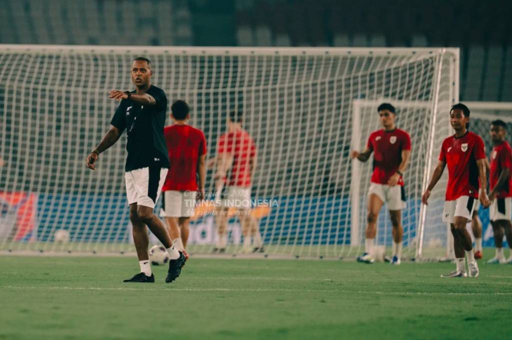 Bikin Penasaran! Kluivert Siapkan Gaya Permainan Baru Timnas Indonesia vs Taiwan