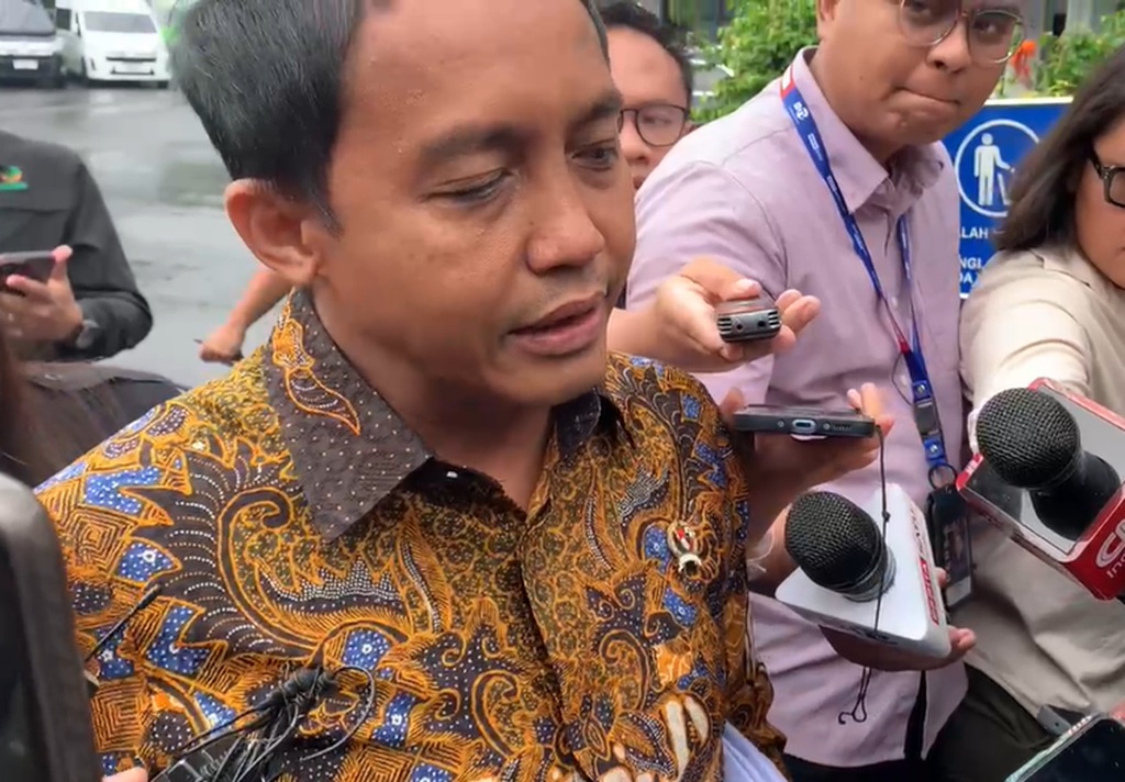 Viral Main Domino dengan Pembalak Liar, Raja Juli: Saya Minta Maaf ke Presiden Prabowo