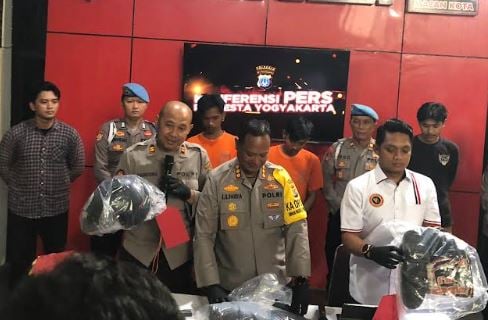 2 Pelaku Pelemparan Molotov Pos Polisi di Jogja Ditangkap, Terancam 12 Tahun Bui