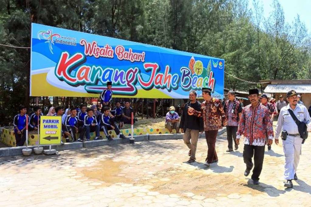 5 Tempat Wisata Dekat di Rembang Dekat Pondok Gus Baha, Spot Foto Instagramable Banget