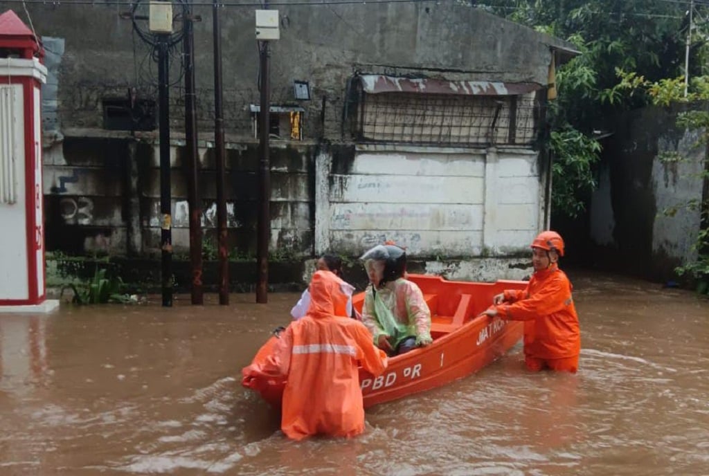 Hujan Deras Guyur Jakarta, 4 RT di Cilandak Banjir