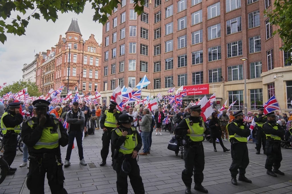 25 Pedemo Ditangkap Buntut Demo Anti-Imigran Ricuh di London, Terancam Hukuman Berat