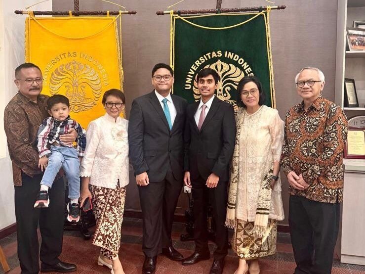 Viral Sri Mulyani Reunian dengan Retno Marsudi di FKUI, Ini Faktanya!