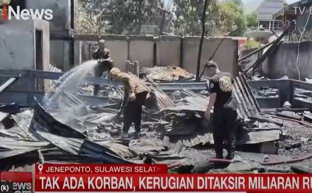 Kebakaran Hanguskan 5 Rumah di Jeneponto, Puluhan Ternak Terpanggang