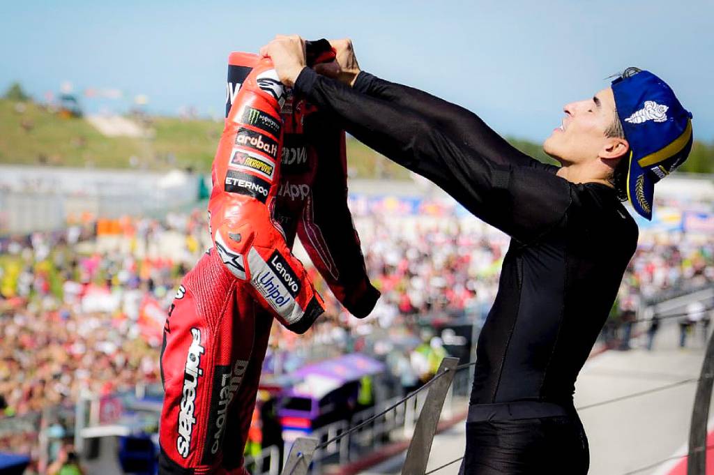 Ini Alasan Marc Marquez Selebrasi ala Lionel Messi usai Juara MotoGP San Marino 2025