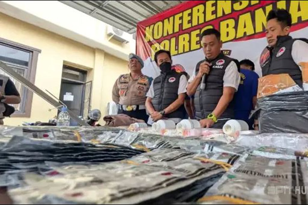 Berawal dari Temuan Perempuan Pingsan, Polisi Bongkar Kasus Obat Terlarang 7.810 Butir