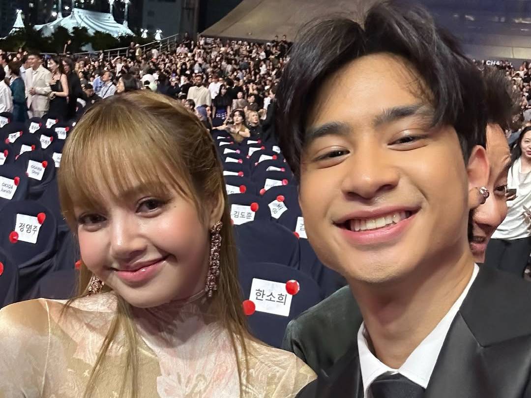 Heboh! Devano Danendra Selfie dengan Lisa BLACKPINK di BIFF 2025