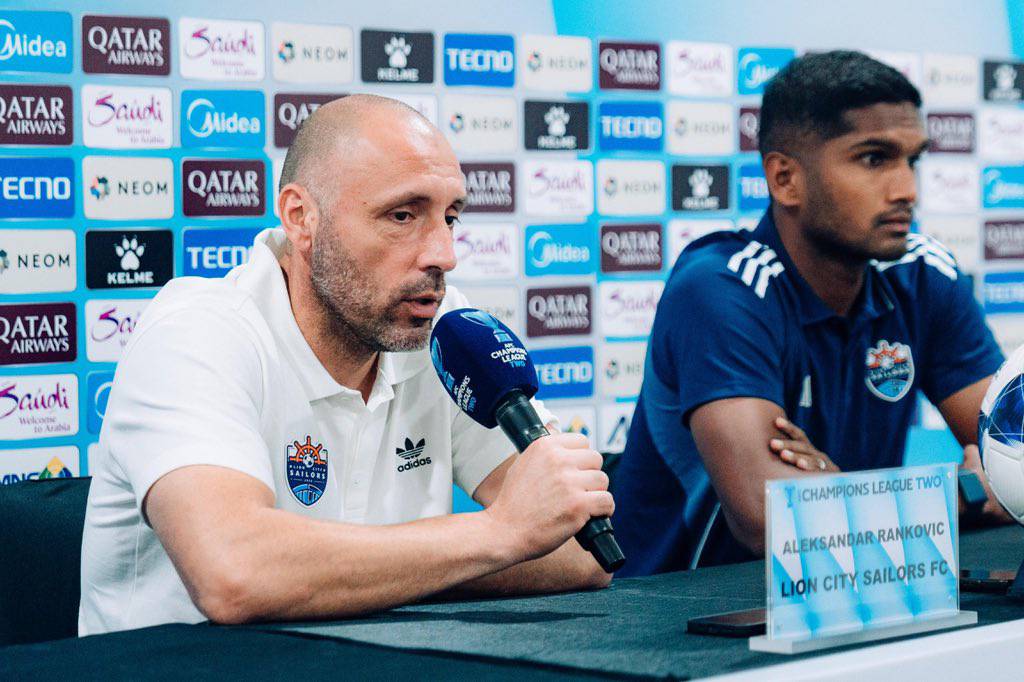 Pelatih Lion City Sailors Akui Persib Lebih Kuat Musim Ini