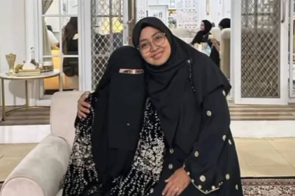 Innalillahi, Umi Pipik Berduka Cita