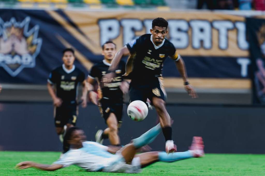 Pelatih Dewa United Puji Ricky Kambuaya: Mesin Kreatif Tim