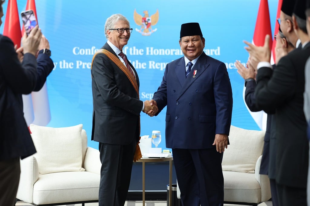 Prabowo Bertemu Bill Gates di New York, Anugerahkan Bintang Jasa Utama