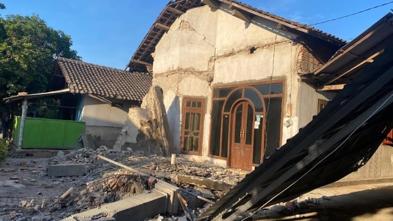 BMKG: Gempa Bumi Magnituo 5,3 di Jatim dan Bali Bersifat Merusak