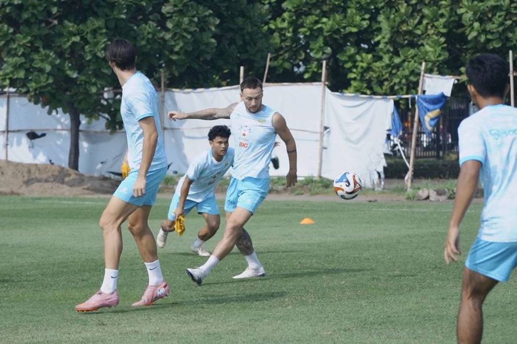 Kondisi Terkini Marc Klok jelang Persib Bandung Lawan Persita Tangerang