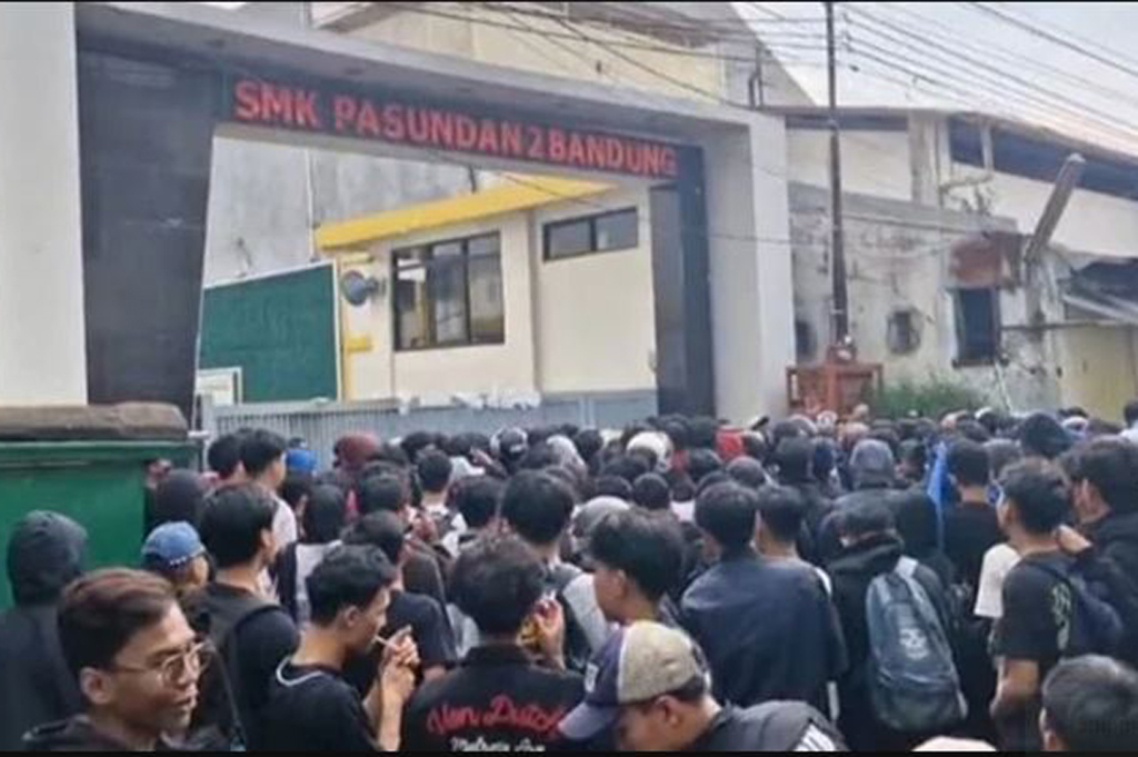 Siswa-Alumni SMK Pasundan 2 Bandung Demo Tuntut Guru Cabul Dipecat, Korban 41 Orang!