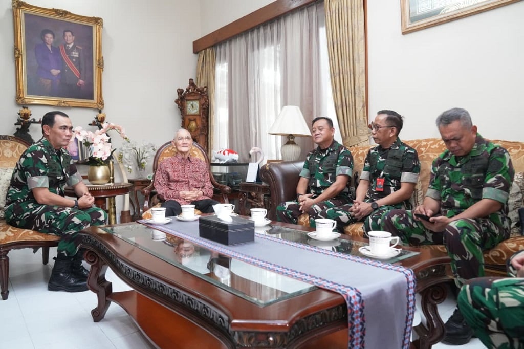 Jelang HUT ke-80 TNI, Try Sutrisno Beri Pesan Penting kepada Prajurit