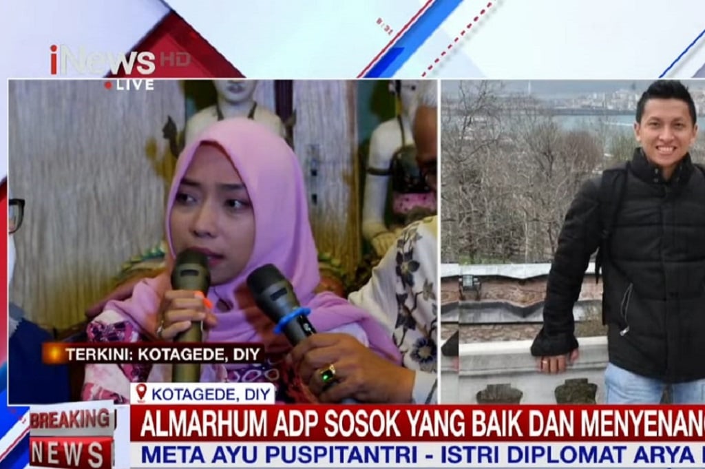 Sambil Menahan Tangis, Istri Arya Daru Ungkap Kenangan Bersama Sang Suami