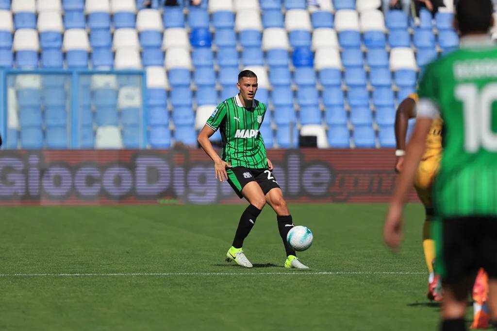 Tampil Penuh 90 Menit, Jay Idzes Dapat Apresiasi di Laga Sassuolo vs Udinese