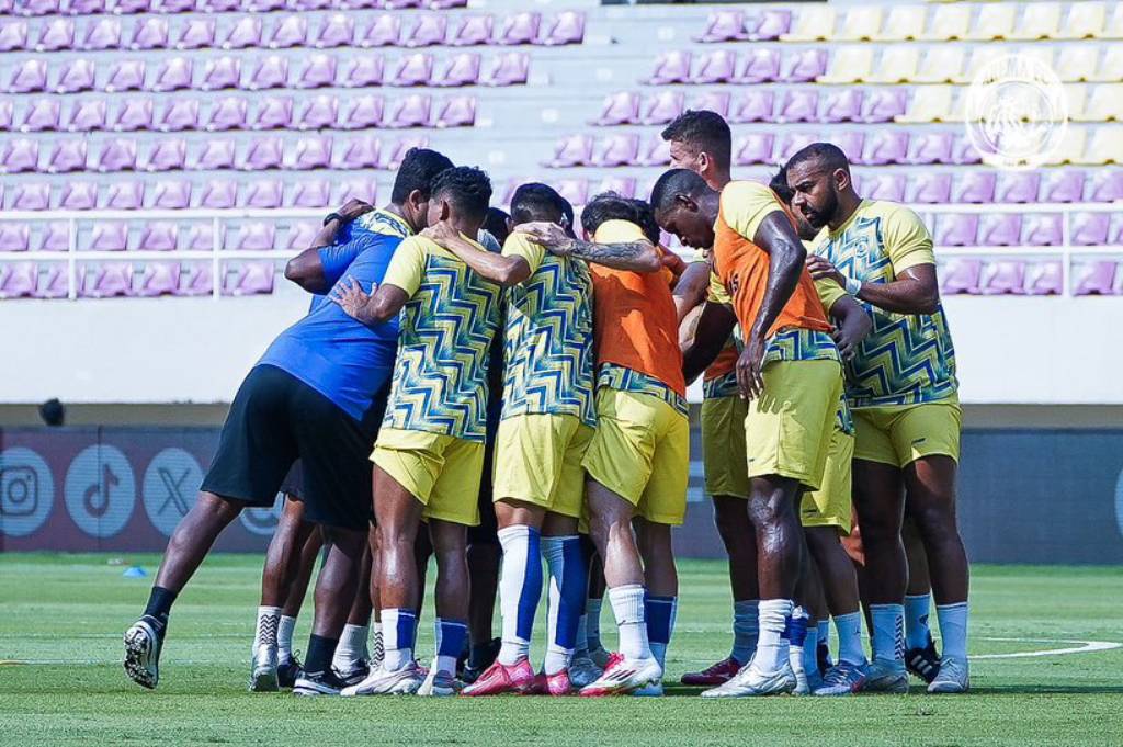 Arema FC Fokus Bangkit Usai Ditahan Persis Solo di BRI Super League