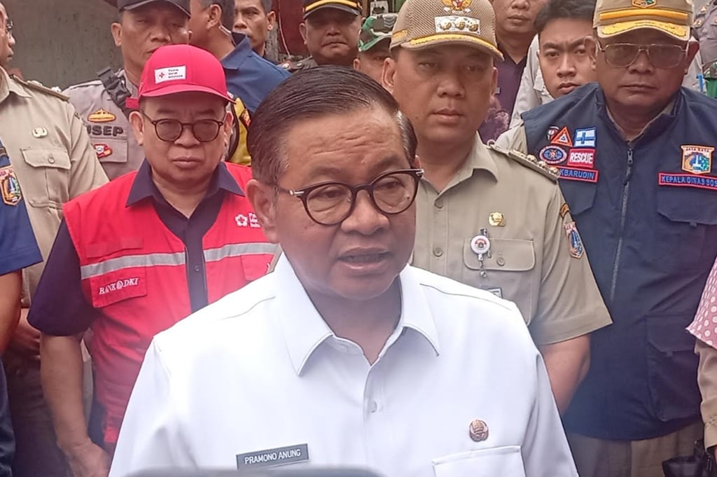 Pramono Tinjau Lokasi Kebakaran Hebat di Taman Sari Jakbar, Tampung Keluhan Warga
