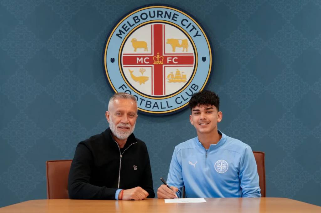 Alasan Melbourne City Beri Bek Timnas Indonesia U-17 Mathew Baker Kontrak Profesional