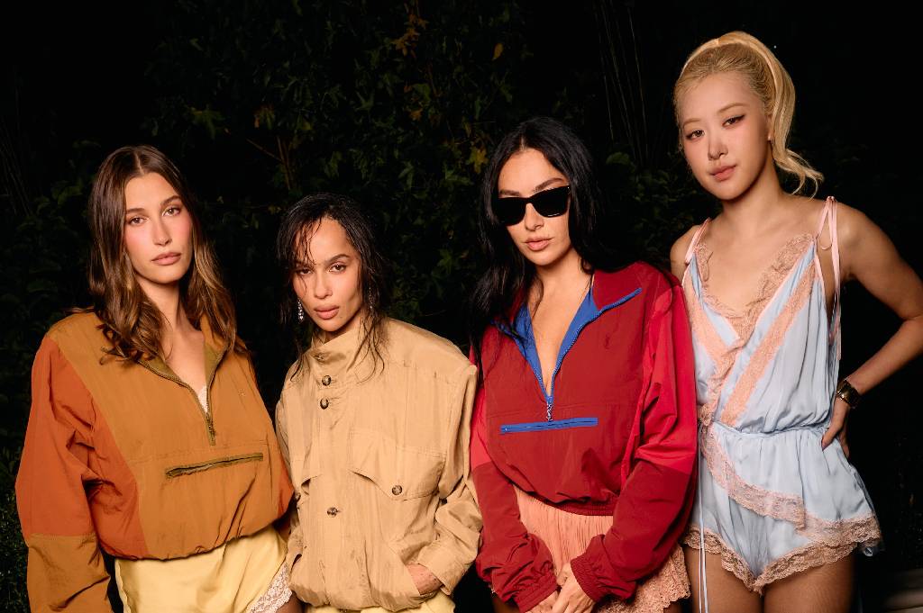 Foto Rose BLACKPINK di PFW 2026 Di-Crop Media Inggris, Netizen Murka!