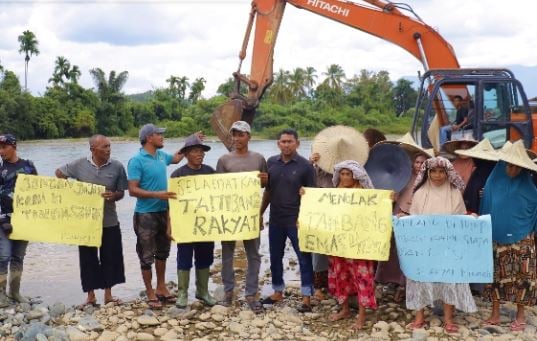 Emak-Emak di Aceh Barat Demo Tolak Tambang Emas Ditutup, Ini Alasannya